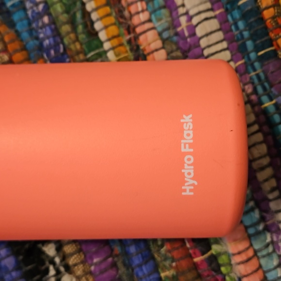 Hydro Flask 32 oz. Wide Mouth with Flex Cap - Picture 3 of 6